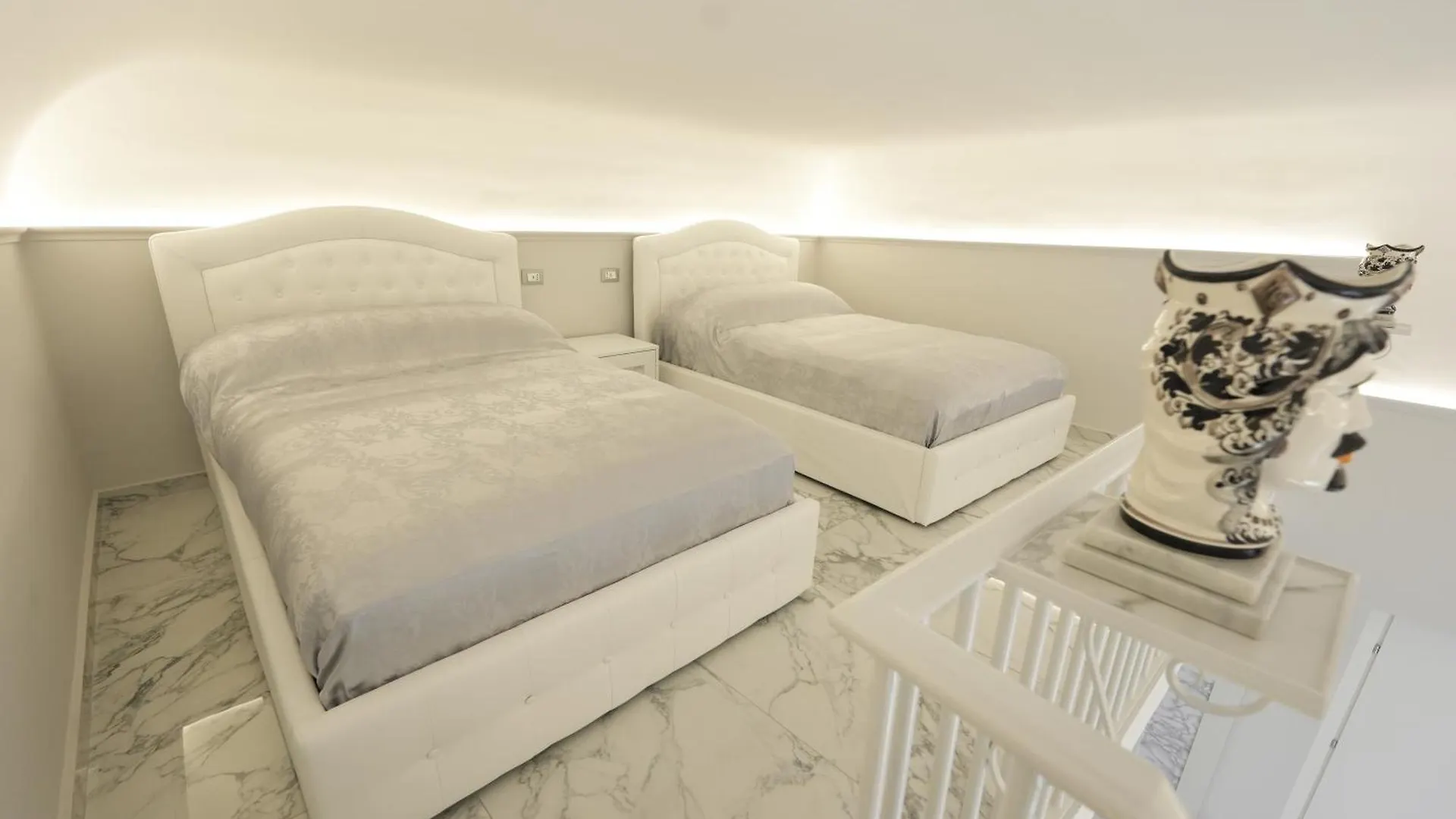 Catania Luxury Apartments 0*,  Italia
